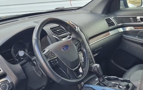 Ford Explorer VI, 2018 год, 2 500 000 рублей, 9 фотография
