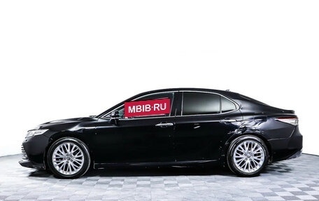 Toyota Camry, 2018 год, 1 950 000 рублей, 7 фотография
