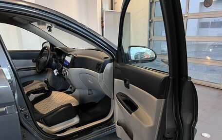 Hyundai Verna II, 2006 год, 450 000 рублей, 24 фотография