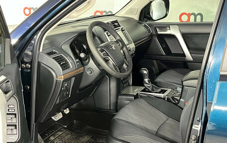 Toyota Land Cruiser Prado 150 рестайлинг 2, 2018 год, 4 849 000 рублей, 10 фотография