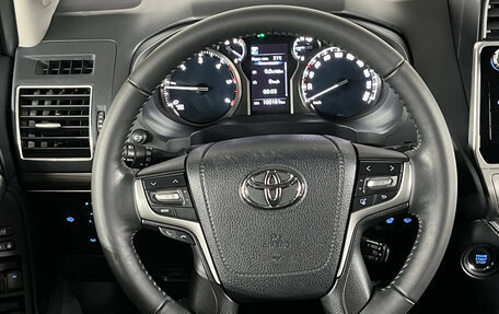Toyota Land Cruiser Prado 150 рестайлинг 2, 2018 год, 4 849 000 рублей, 12 фотография