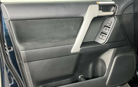 Toyota Land Cruiser Prado 150 рестайлинг 2, 2018 год, 4 849 000 рублей, 35 фотография
