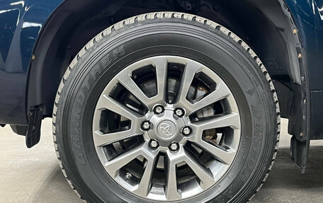 Toyota Land Cruiser Prado 150 рестайлинг 2, 2018 год, 4 849 000 рублей, 36 фотография