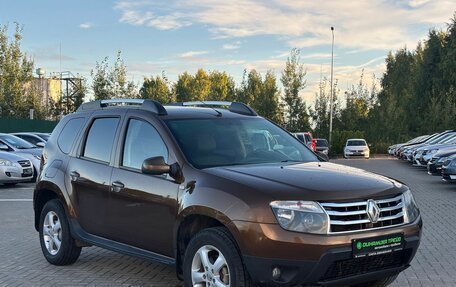 Renault Duster I рестайлинг, 2012 год, 825 000 рублей, 2 фотография