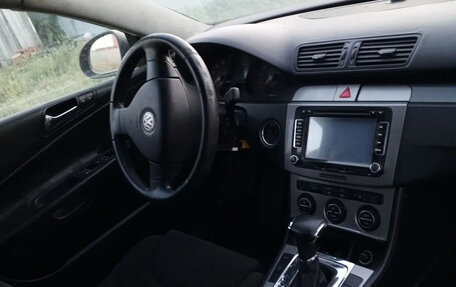 Volkswagen Passat B6, 2005 год, 250 000 рублей, 2 фотография