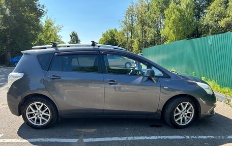 Toyota Verso I, 2011 год, 850 000 рублей, 4 фотография