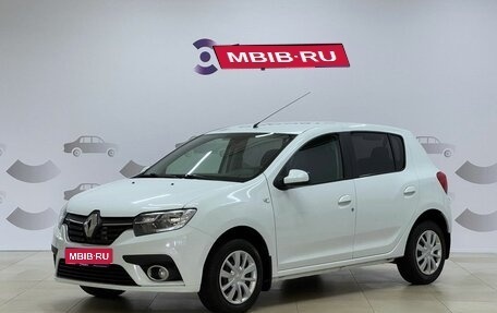 Renault Sandero II рестайлинг, 2018 год, 910 000 рублей, 1 фотография