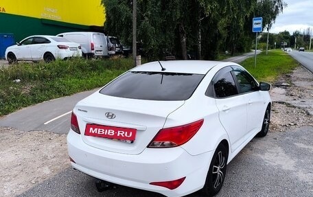 Hyundai Solaris II рестайлинг, 2016 год, 700 000 рублей, 2 фотография