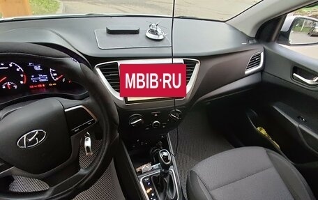 Hyundai Solaris II рестайлинг, 2017 год, 1 350 000 рублей, 6 фотография