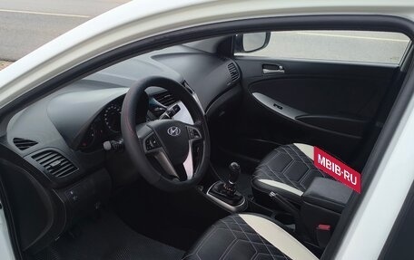 Hyundai Solaris II рестайлинг, 2016 год, 700 000 рублей, 8 фотография