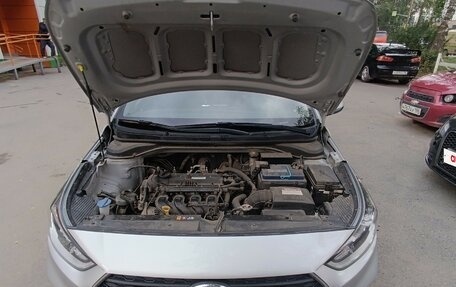 Hyundai Solaris II рестайлинг, 2017 год, 1 350 000 рублей, 15 фотография