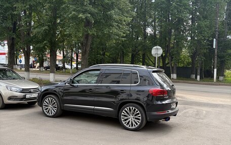 Volkswagen Tiguan I, 2012 год, 2 200 000 рублей, 2 фотография