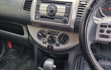 Nissan Note II рестайлинг, 2005 год, 440 000 рублей, 10 фотография