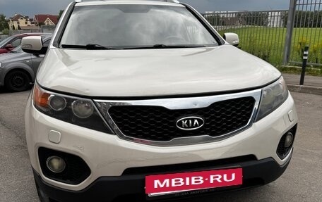 KIA Sorento II рестайлинг, 2011 год, 1 000 000 рублей, 13 фотография
