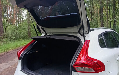 Volvo V40 II рестайлинг, 2013 год, 1 200 000 рублей, 12 фотография