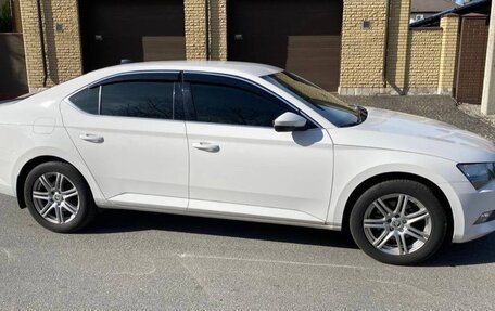 Skoda Superb III рестайлинг, 2017 год, 1 880 000 рублей, 3 фотография