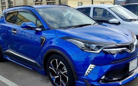 Toyota C-HR I рестайлинг, 2018 год, 2 150 000 рублей, 2 фотография