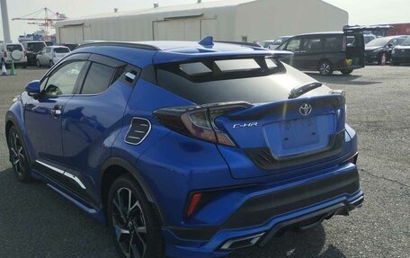 Toyota C-HR I рестайлинг, 2018 год, 2 150 000 рублей, 9 фотография