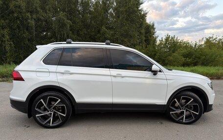 Volkswagen Tiguan II, 2018 год, 2 700 000 рублей, 5 фотография