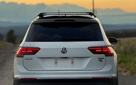 Volkswagen Tiguan II, 2018 год, 2 700 000 рублей, 8 фотография