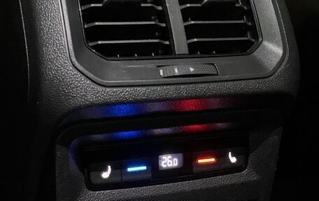 Volkswagen Tiguan II, 2018 год, 2 700 000 рублей, 14 фотография