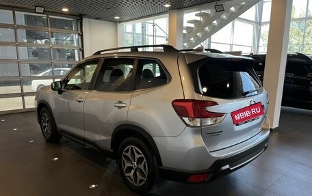 Subaru Forester, 2018 год, 2 350 000 рублей, 5 фотография