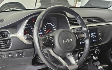 KIA Rio IV, 2022 год, 1 989 000 рублей, 12 фотография