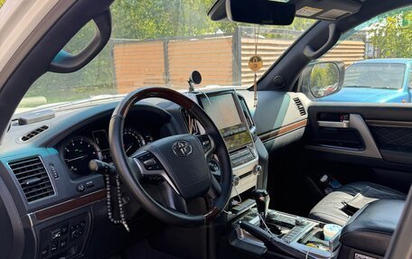 Toyota Land Cruiser 200, 2016 год, 6 300 000 рублей, 8 фотография