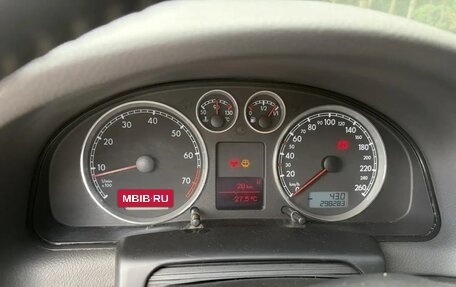 Volkswagen Passat B5+ рестайлинг, 2004 год, 450 000 рублей, 20 фотография
