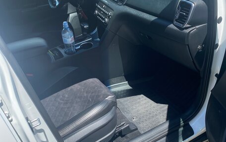 KIA Sportage IV рестайлинг, 2016 год, 2 100 000 рублей, 23 фотография