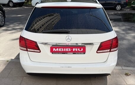 Mercedes-Benz E-Класс, 2014 год, 1 490 000 рублей, 2 фотография