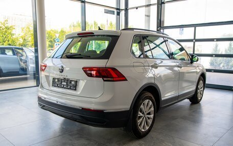 Volkswagen Tiguan II, 2021 год, 3 350 000 рублей, 6 фотография