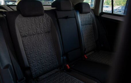 Volkswagen Tiguan II, 2021 год, 3 350 000 рублей, 11 фотография