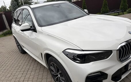 BMW X5, 2019 год, 5 700 000 рублей, 2 фотография