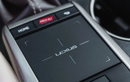 Lexus RX IV рестайлинг, 2020 год, 4 200 000 рублей, 9 фотография
