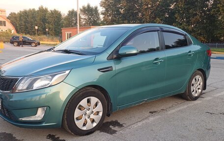 KIA Rio III рестайлинг, 2012 год, 800 000 рублей, 3 фотография