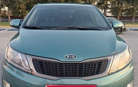 KIA Rio III рестайлинг, 2012 год, 800 000 рублей, 2 фотография