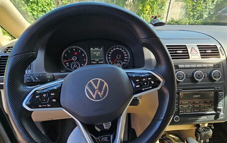 Volkswagen Touran III, 2013 год, 999 999 рублей, 9 фотография