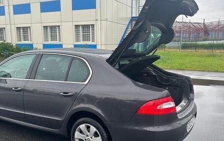 Skoda Superb III рестайлинг, 2010 год, 1 250 000 рублей, 11 фотография