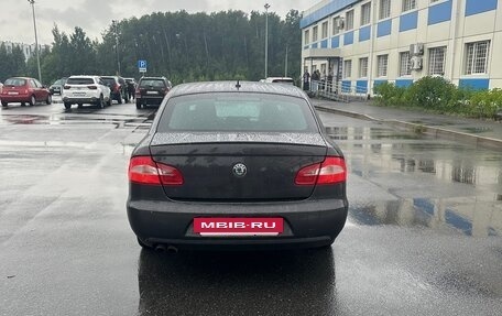 Skoda Superb III рестайлинг, 2010 год, 1 250 000 рублей, 6 фотография