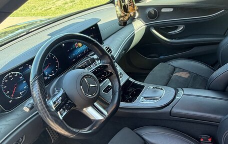 Mercedes-Benz E-Класс, 2021 год, 4 700 000 рублей, 5 фотография