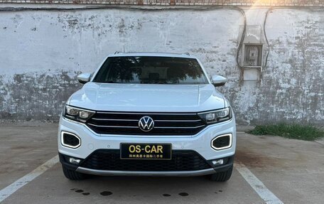 Volkswagen T-Roc I, 2022 год, 2 034 000 рублей, 2 фотография