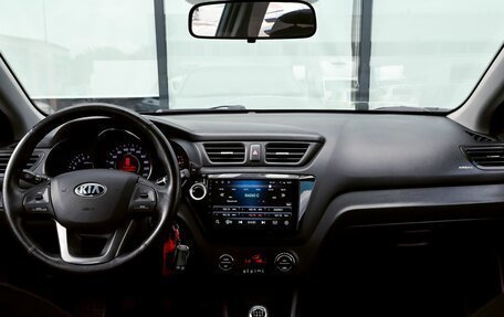 KIA Rio III рестайлинг, 2013 год, 905 000 рублей, 18 фотография