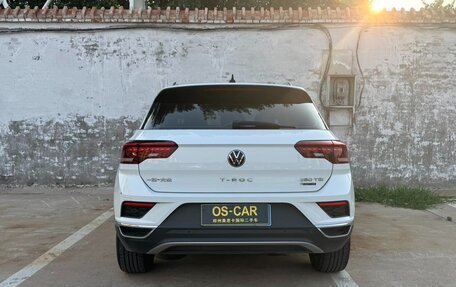Volkswagen T-Roc I, 2022 год, 2 034 000 рублей, 5 фотография