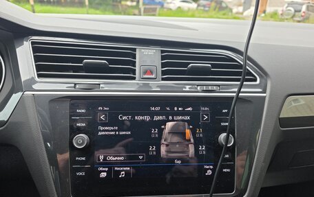 Volkswagen Tiguan II, 2018 год, 2 060 000 рублей, 7 фотография