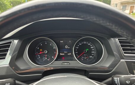 Volkswagen Tiguan II, 2018 год, 2 060 000 рублей, 6 фотография