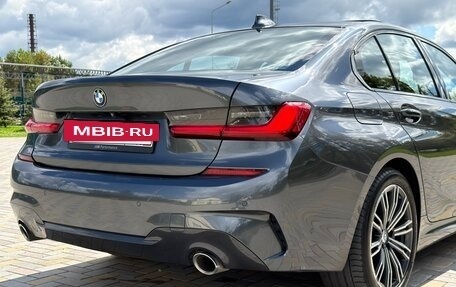 BMW 3 серия, 2019 год, 3 290 000 рублей, 10 фотография