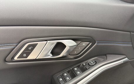 BMW 3 серия, 2019 год, 3 290 000 рублей, 23 фотография