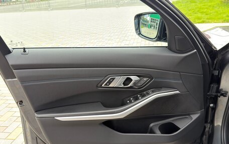 BMW 3 серия, 2019 год, 3 290 000 рублей, 22 фотография