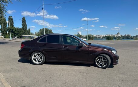 Mercedes-Benz C-Класс, 2011 год, 1 450 000 рублей, 2 фотография